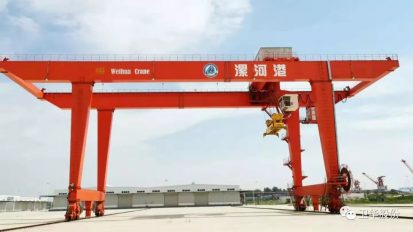   衛(wèi)華起重，飛天入海！